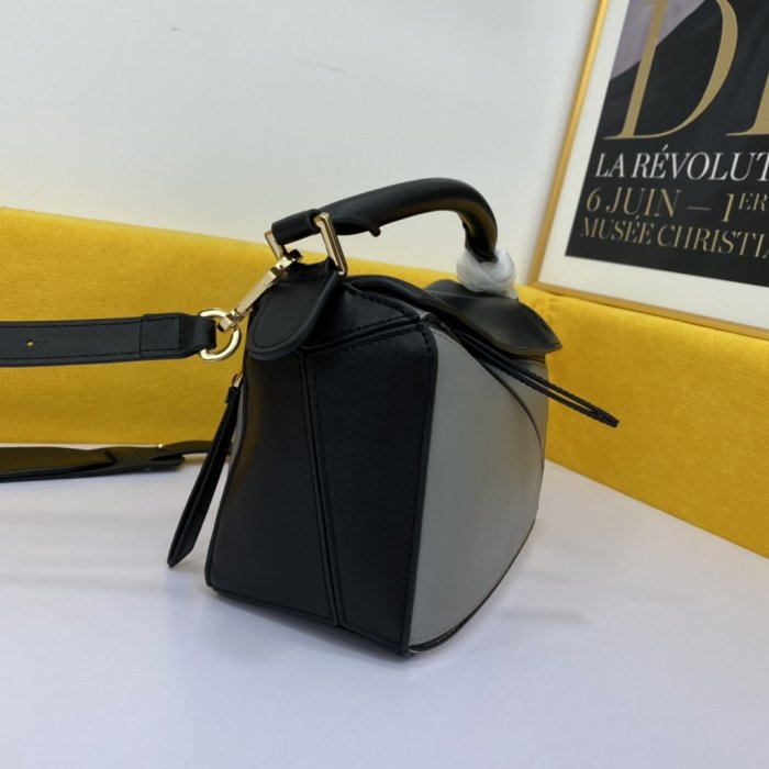 202106SS新作 LOEWE ロエベ レディース ショルダーバッグスーパーコピー