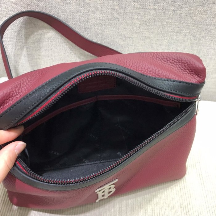 2020SS新作 Burberry バーバリー メンズ ショルダーバック スーパーコピー