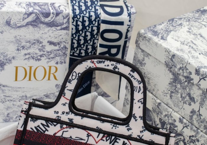 2020SS新作 Dior ディオール レディースハンドバックスーパーコピー