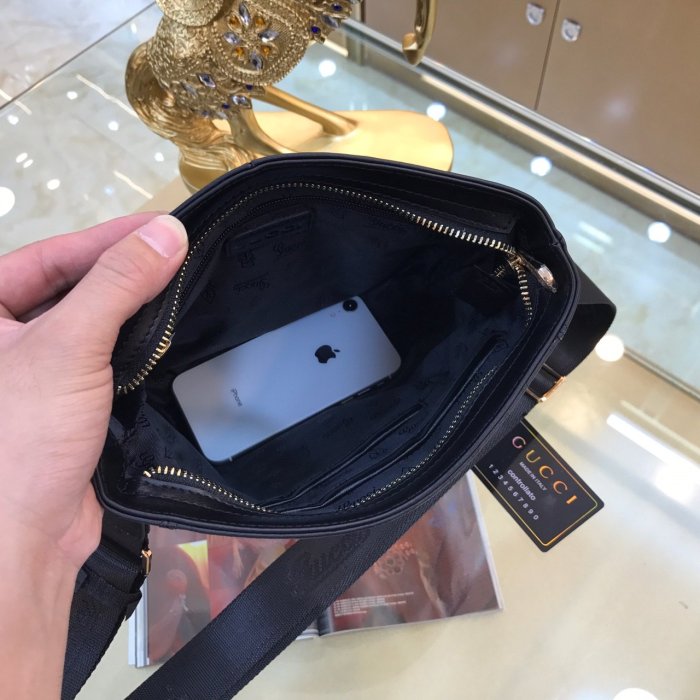 2020SS新作 Gucci グッチ メンズ ショルダーバックスーパーコピー