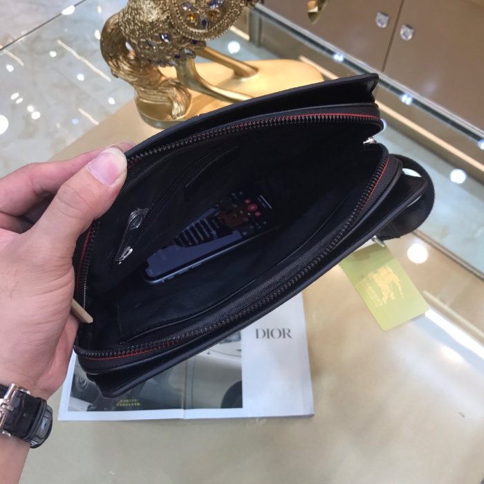 2020SS新作 Burberry バーバリー メンズ ショルダーバック スーパーコピー
