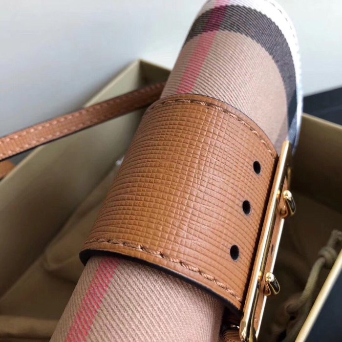 202103SS新作Burberryバーバリー レディース ショルダーバック スーパーコピー