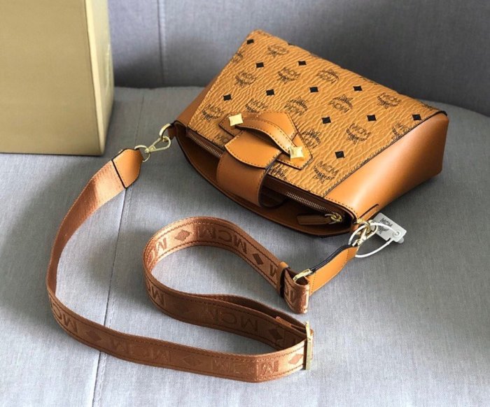 2020SS新作 MCM エムシーエム レディース ショルダーバック スーパーコピー