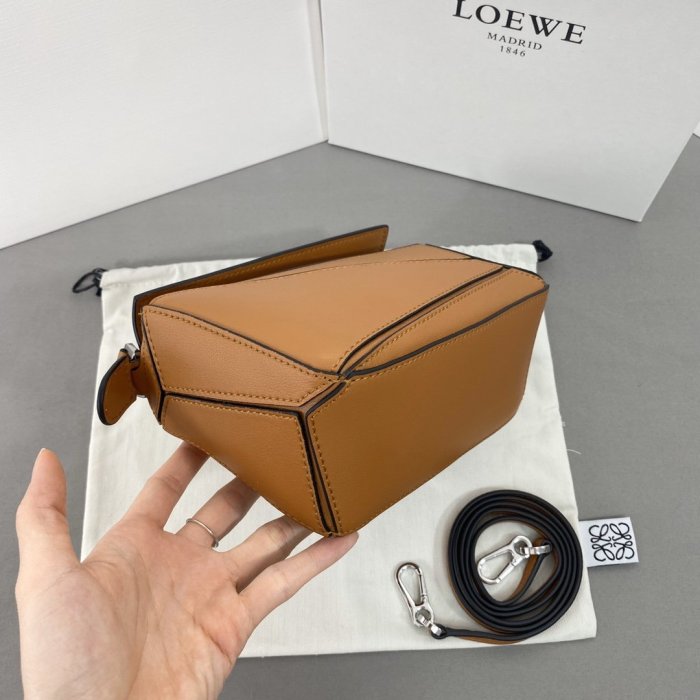 202106SS新作 LOEWE ロエベ レディース ショルダーバッグスーパーコピー