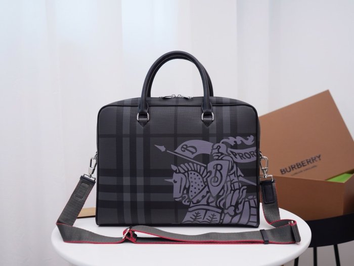 2021SS新作 Burberry バーバリー メンズ ハンドバックスーパーコピー
