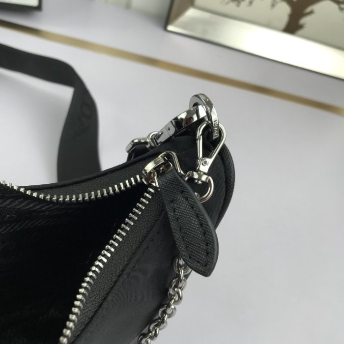 2021SS新作 Prada プラダ レディース ショルダーバックスーパーコピー