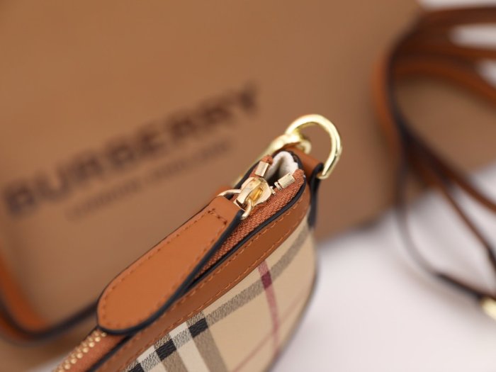 202103SS新作Burberryバーバリー レディース ショルダーバック スーパーコピー