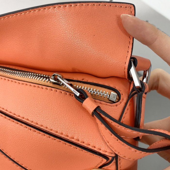 202106SS新作 LOEWE ロエベ レディース ショルダーバッグスーパーコピー