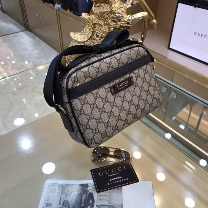 202105SS新作Gucci グッチ メンズ ショルダーバックスーパーコピー