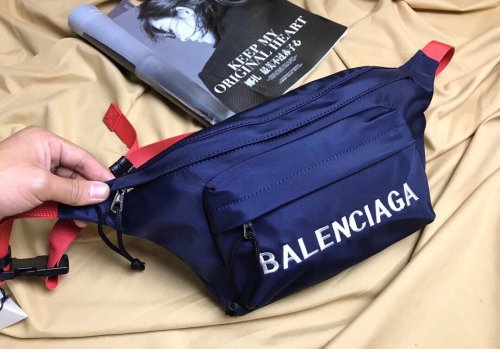2020SS新作 Balenciaga バレンシアガ メンズ ショルダーバック スーパーコピー