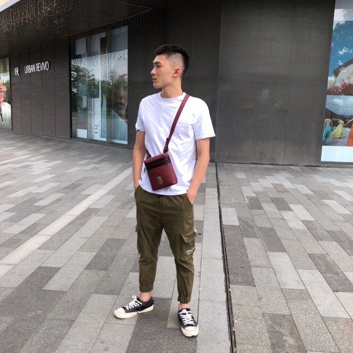 2020SS新作 Burberry バーバリー メンズ ショルダーバック スーパーコピー
