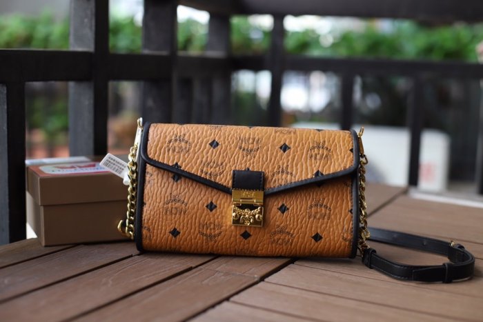 2020SS新作 MCM エムシーエム レディース ショルダーバッグ スーパーコピー