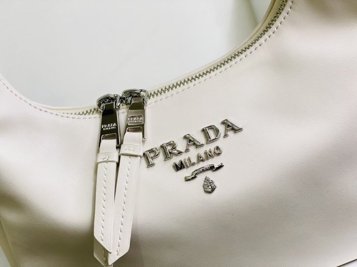 2021SS新作 Prada プラダ レディース ショルダーバックスーパーコピー
