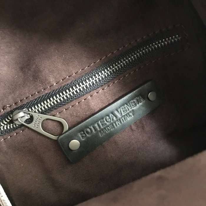2020SS新作 Bottega Veneta ボッテガヴェネタ ショルダーバック スーパーコピー
