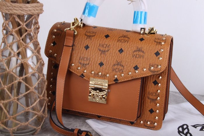 2021SS新作 MCM エムシーエム レディース ショルダーバッグ スーパーコピー
