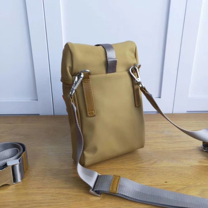 2021SS新作 メンズ Prada プラダショルダーバッグスーパーコピー