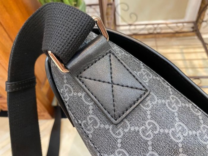 2020SS新作 Gucci グッチ メンズ ショルダーバックスーパーコピー