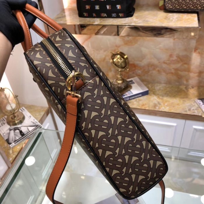 2020SS新作 Burberry バーバリー メンズ ハンドバックスーパーコピー