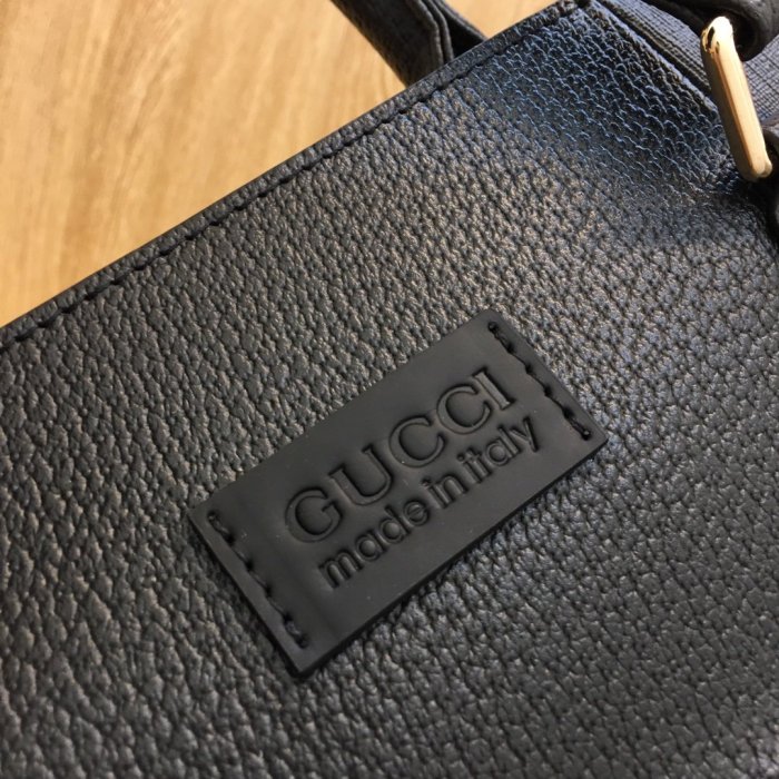 202103SS新作 Gucci グッチ メンズ ハンドバックスーパーコピー