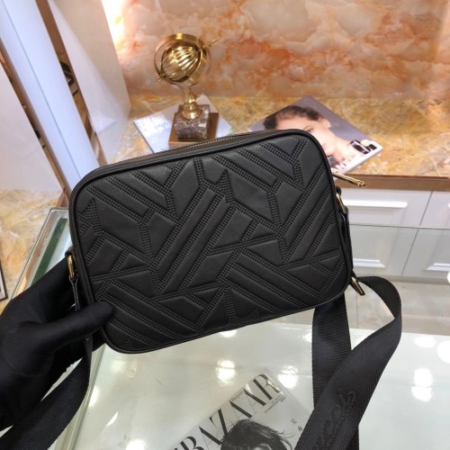 2021SS新作 Gucci グッチ メンズ ショルダーバックスーパーコピー