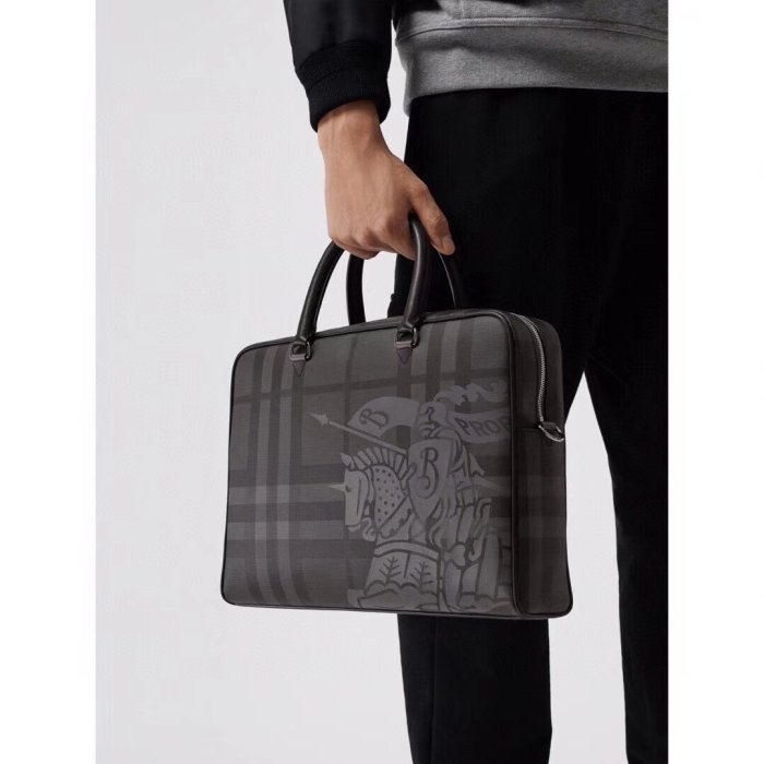 2021SS新作 Burberry バーバリー メンズ ハンドバックスーパーコピー