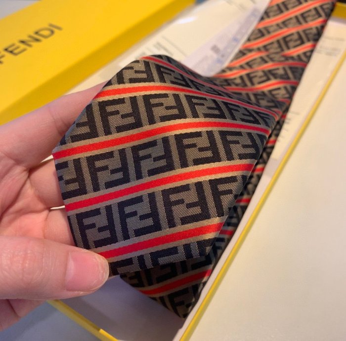 2020SS新作FENDI フェンディ ネクタイ スーパーコピー