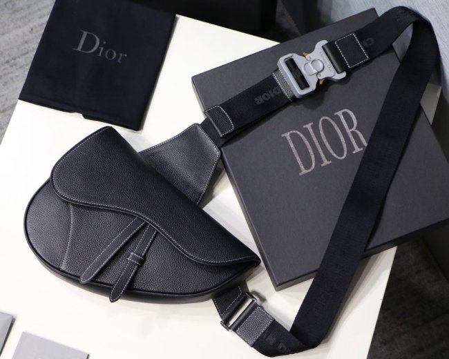 2020SS新作 Dior ディオール メンズ ショルダーバック スーパーコピー