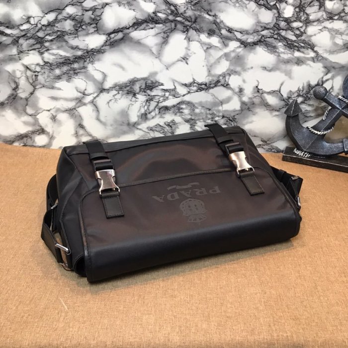 202105SS新作 Prada プラダ メンズ ショルダーバックスーパーコピー