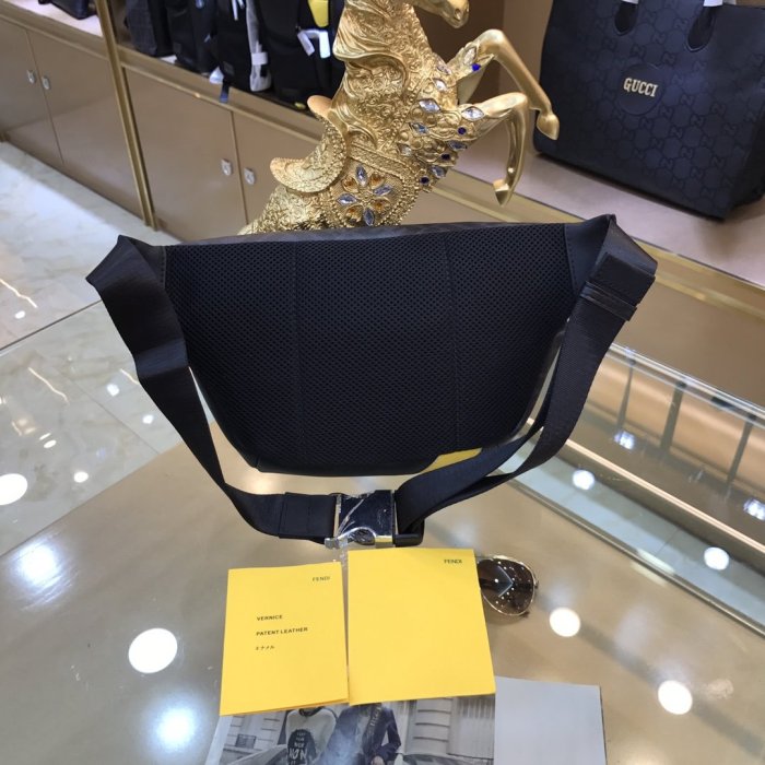 2021SS新作 FENDI フェンディ ショルダーバック スーパーコピー