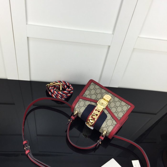 2020SS新作Gucci グッチ レディースショルダーバッグスーパーコピー