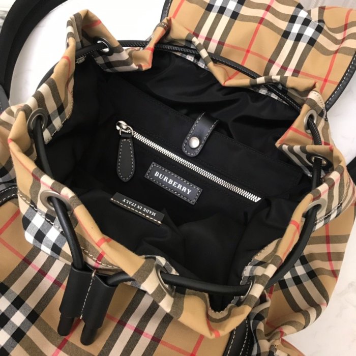 202103SS新作 Burberry バーバリー メンズリュックバックスーパーコピー