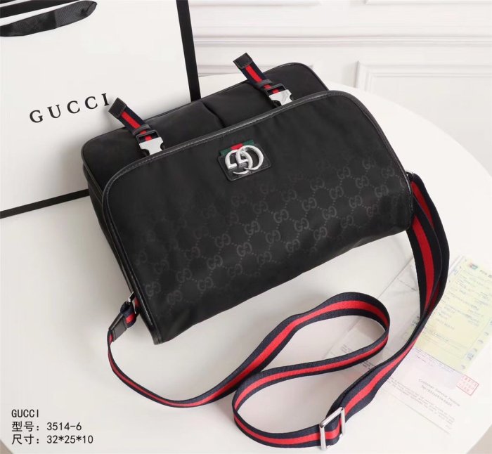 2020SS新作 Gucci グッチ メンズ ショルダーバックスーパーコピー