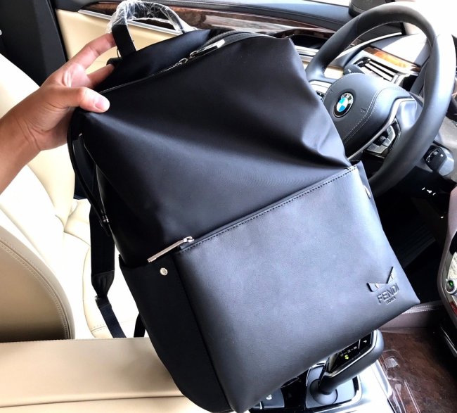 202105SS新作 FENDI フェンディ メンズ リュックバックスーパーコピー