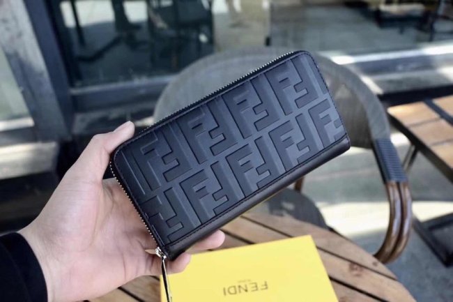 2020SSフェンディ FENDI 新作通販長財布 スーパーコピー