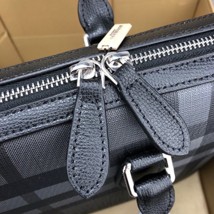 2020SS新作 Burberry バーバリー メンズ ハンドバックスーパーコピー