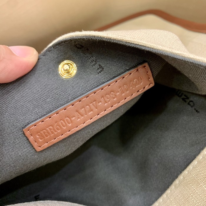 202103SS新作 FENDI フェンディ レディースショルダーバックスーパーコピー