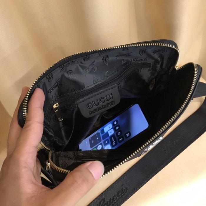 2020SS新作 Gucci グッチ メンズ ショルダーバックスーパーコピー
