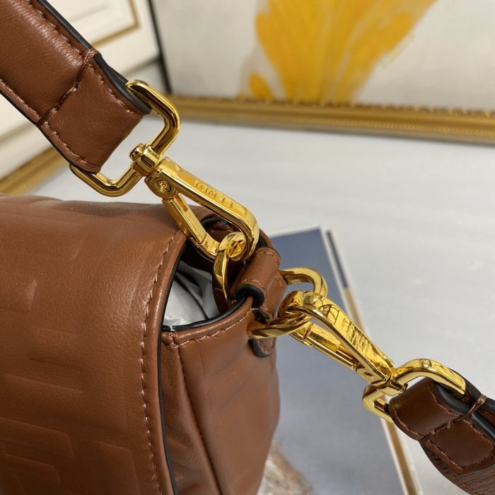 2020SS新作 FENDI フェンディ レディース ショルダーバック スーパーコピー