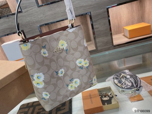 202106SS新作 Coach コーチ レディース ハンドバックスーパーコピー