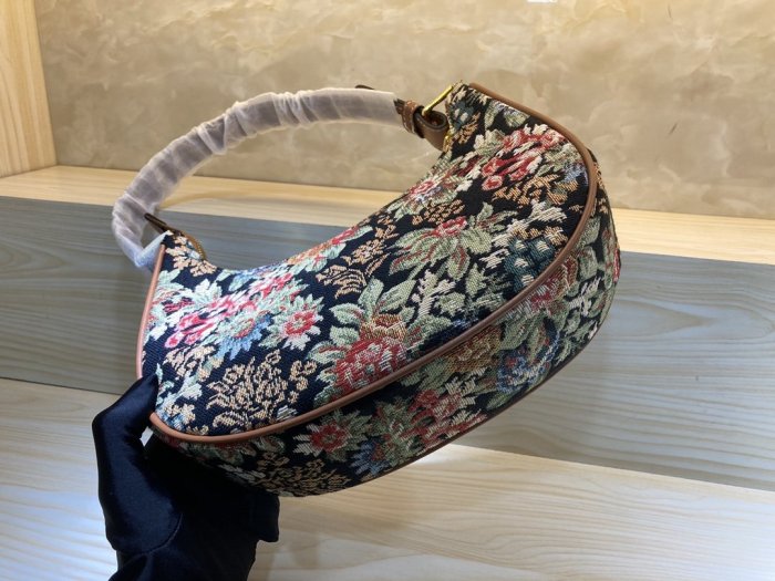 2020SS新作 Celine セリーヌ レディースショルダーバッグスーパーコピー