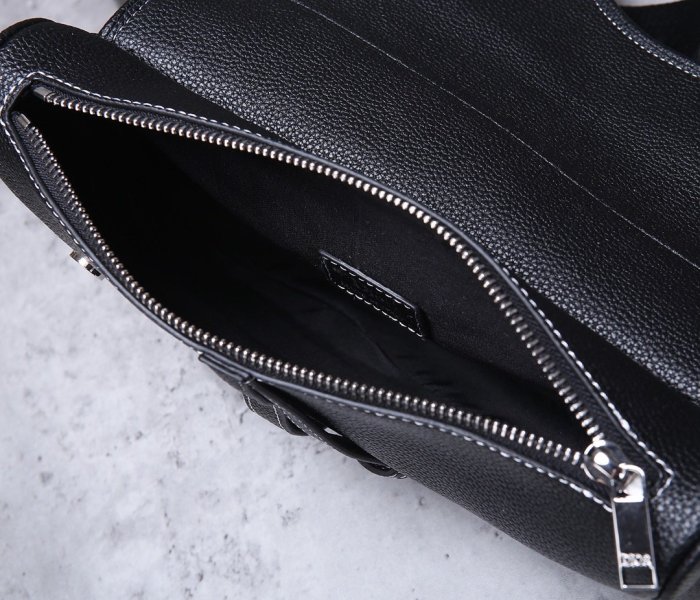 2020SS新作 Dior ディオール メンズ ショルダーバック スーパーコピー