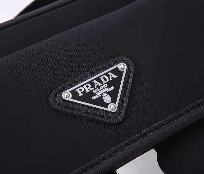 2021SS新作 メンズ Prada プラダショルダーバッグスーパーコピー