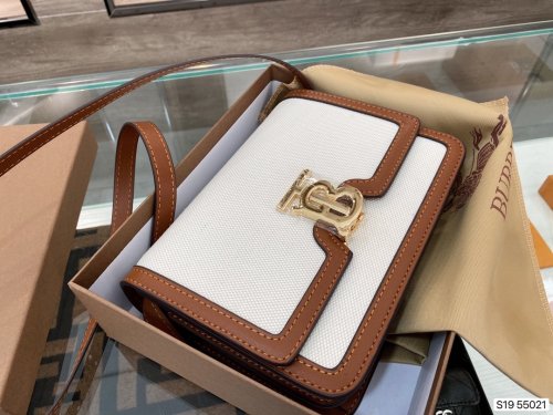 202103SS新作Burberryバーバリー レディース ショルダーバック スーパーコピー
