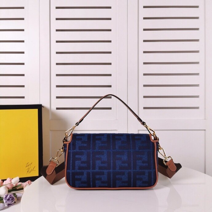 2020SS新作 FENDI フェンディ レディース ショルダーバック スーパーコピー