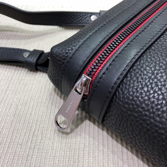 2020SS新作 Burberry バーバリー メンズ ショルダーバック スーパーコピー