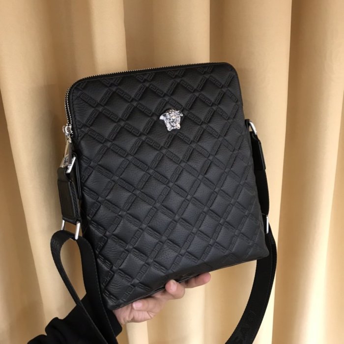 202106SS新作 Versace ヴェルサーチェ メンズ ショルダーバッグ スーパーコピー