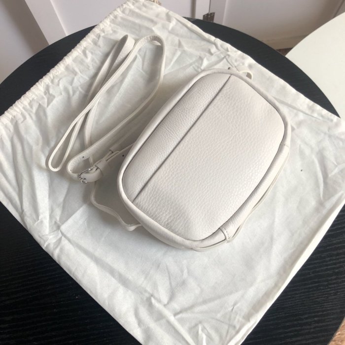 2020SS新作 Balenciaga バレンシアガ メンズ ショルダーバックスーパーコピー