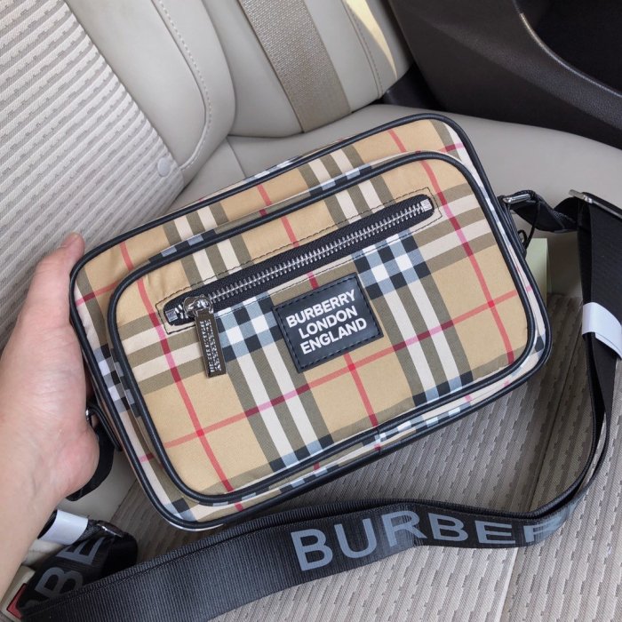 2020SS新作 Burberry バーバリー メンズ ショルダーバック スーパーコピー