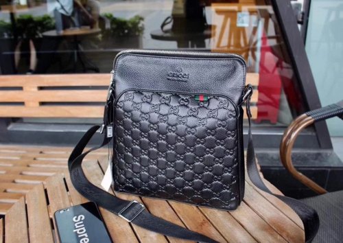202103SS新作 Gucci グッチ メンズ ショルダーバックスーパーコピー