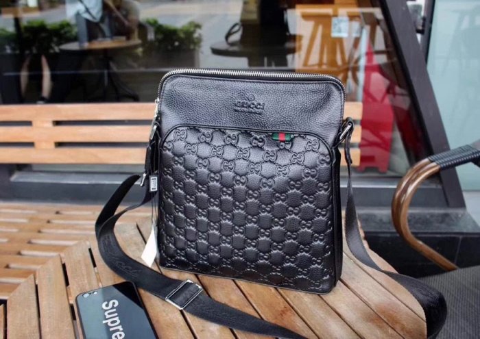 202103SS新作 Gucci グッチ メンズ ショルダーバックスーパーコピー
